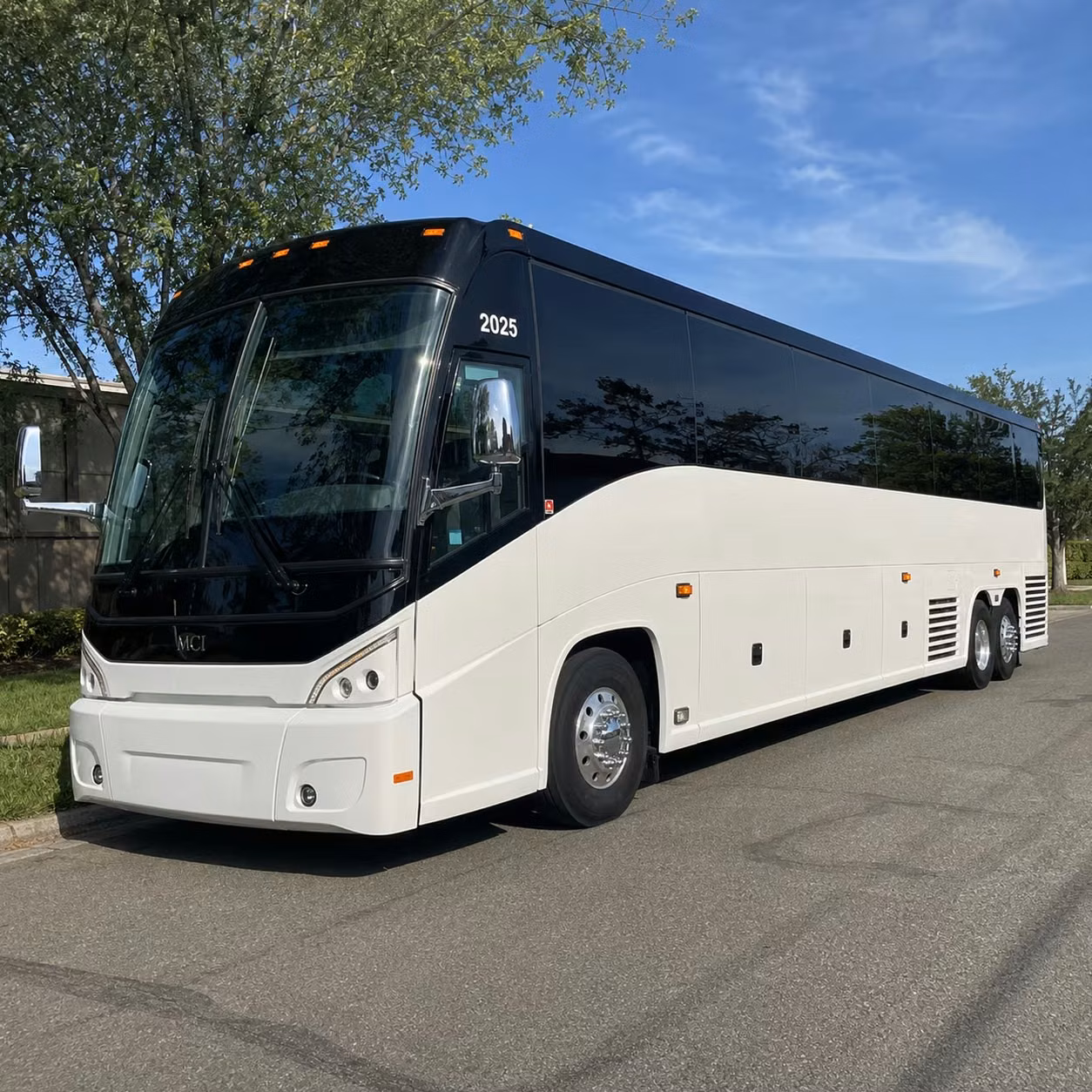 corporate groups and conference attendees book long distance buses out of davie every day