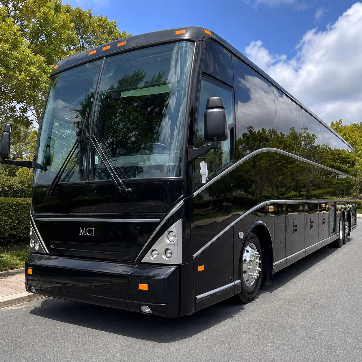 how distance and duration affect charter bus rates in davie