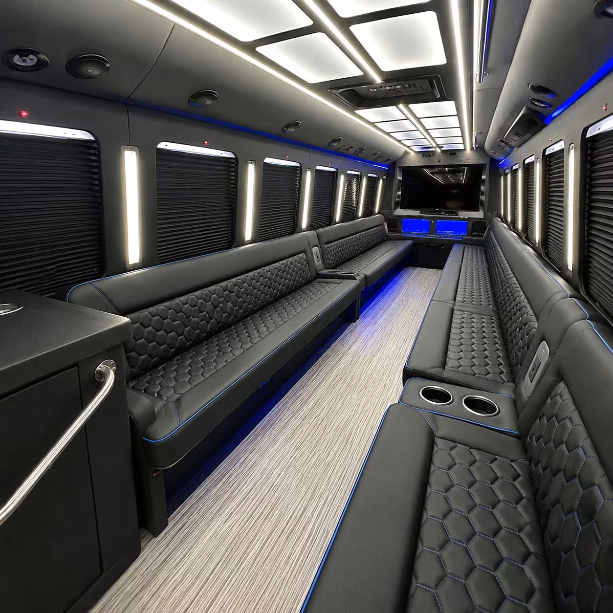 party buses for davie prom nights that keep the energy going all night long