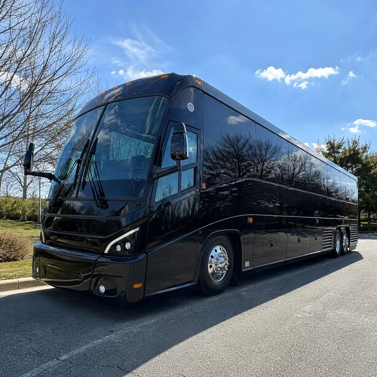 you can find and book employee transportation in davie and any nearby city